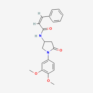 (Z)-N-(1-(3,4-dimethoxyphenyl)-5-oxopyrrolidin-3-yl)-3-phenylacrylamide