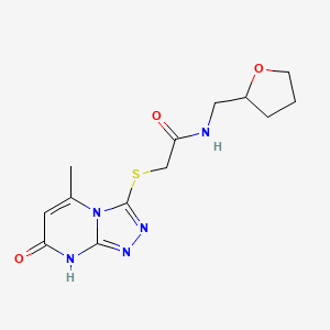 molecular formula C13H17N5O3S B11258532 2-((5-methyl-7-oxo-7,8-dihydro-[1,2,4]triazolo[4,3-a]pyrimidin-3-yl)thio)-N-((tetrahydrofuran-2-yl)methyl)acetamide 