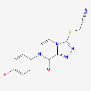 2-{[7-(4-fluorophenyl)-8-oxo-7H,8H-[1,2,4]triazolo[4,3-a]pyrazin-3-yl]sulfanyl}acetonitrile