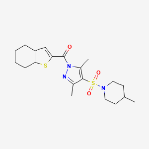 molecular formula C20H27N3O3S2 B11259806 (3,5-dimethyl-4-((4-methylpiperidin-1-yl)sulfonyl)-1H-pyrazol-1-yl)(4,5,6,7-tetrahydrobenzo[b]thiophen-2-yl)methanone 