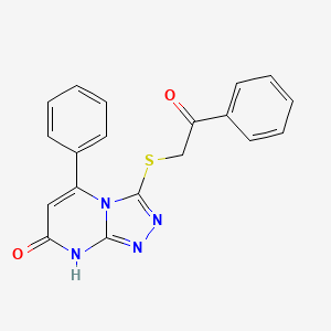 molecular formula C19H14N4O2S B11259884 3-((2-oxo-2-phenylethyl)thio)-5-phenyl-[1,2,4]triazolo[4,3-a]pyrimidin-7(8H)-one 