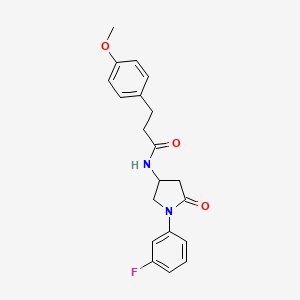 molecular formula C20H21FN2O3 B11260674 N-(1-(3-fluorophenyl)-5-oxopyrrolidin-3-yl)-3-(4-methoxyphenyl)propanamide 