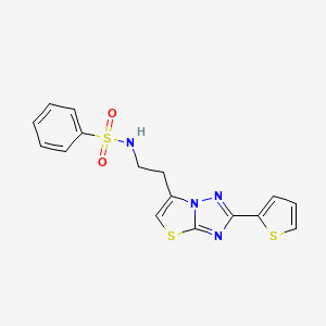 molecular formula C16H14N4O2S3 B11262604 N-(2-(2-(thiophen-2-yl)thiazolo[3,2-b][1,2,4]triazol-6-yl)ethyl)benzenesulfonamide 