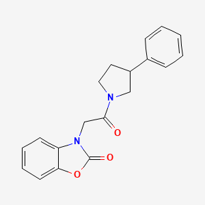 molecular formula C19H18N2O3 B11265084 3-(2-oxo-2-(3-phenylpyrrolidin-1-yl)ethyl)benzo[d]oxazol-2(3H)-one 