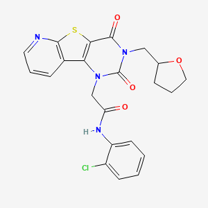 molecular formula C22H19ClN4O4S B11266937 N-(2-chlorophenyl)-2-[4,6-dioxo-5-(oxolan-2-ylmethyl)-8-thia-3,5,10-triazatricyclo[7.4.0.02,7]trideca-1(9),2(7),10,12-tetraen-3-yl]acetamide 