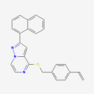 4-[(4-Ethenylbenzyl)sulfanyl]-2-(naphthalen-1-yl)pyrazolo[1,5-a]pyrazine