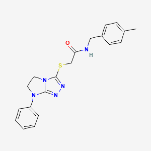 molecular formula C20H21N5OS B11270384 N-[(4-Methylphenyl)methyl]-2-({7-phenyl-5H,6H,7H-imidazo[2,1-C][1,2,4]triazol-3-YL}sulfanyl)acetamide 