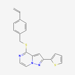 molecular formula C19H15N3S2 B11271498 4-[(4-Ethenylbenzyl)sulfanyl]-2-(thiophen-2-yl)pyrazolo[1,5-a]pyrazine 