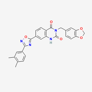 molecular formula C26H20N4O5 B11273449 3-(1,3-benzodioxol-5-ylmethyl)-7-[3-(3,4-dimethylphenyl)-1,2,4-oxadiazol-5-yl]quinazoline-2,4(1H,3H)-dione 