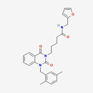 molecular formula C27H29N3O4 B11273542 5-[1-(2,5-dimethylbenzyl)-2,4-dioxo-1,4-dihydroquinazolin-3(2H)-yl]-N-(furan-2-ylmethyl)pentanamide 