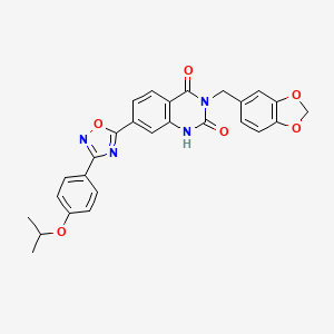 molecular formula C27H22N4O6 B11273578 3-(1,3-benzodioxol-5-ylmethyl)-7-[3-(4-isopropoxyphenyl)-1,2,4-oxadiazol-5-yl]quinazoline-2,4(1H,3H)-dione 