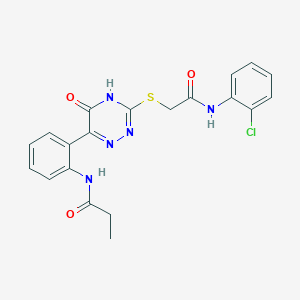 N-{2-[3-({[(2-Chlorophenyl)carbamoyl]methyl}sulfanyl)-5-oxo-4,5-dihydro-1,2,4-triazin-6-YL]phenyl}propanamide