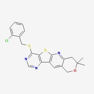 molecular formula C21H18ClN3OS2 B11278302 15-[(2-chlorophenyl)methylsulfanyl]-5,5-dimethyl-6-oxa-17-thia-2,12,14-triazatetracyclo[8.7.0.03,8.011,16]heptadeca-1,3(8),9,11,13,15-hexaene 