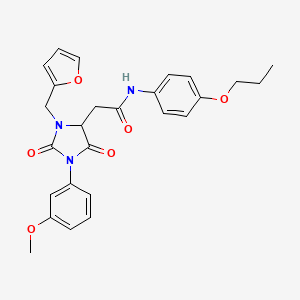 molecular formula C26H27N3O6 B11280833 2-[3-(furan-2-ylmethyl)-1-(3-methoxyphenyl)-2,5-dioxoimidazolidin-4-yl]-N-(4-propoxyphenyl)acetamide 