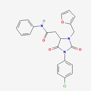 2-[1-(4-chlorophenyl)-3-(furan-2-ylmethyl)-2,5-dioxoimidazolidin-4-yl]-N-phenylacetamide