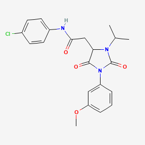 N-(4-chlorophenyl)-2-[1-(3-methoxyphenyl)-2,5-dioxo-3-(propan-2-yl)imidazolidin-4-yl]acetamide