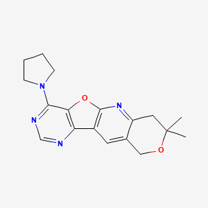 molecular formula C18H20N4O2 B11286751 5,5-dimethyl-15-pyrrolidin-1-yl-6,17-dioxa-2,12,14-triazatetracyclo[8.7.0.03,8.011,16]heptadeca-1(10),2,8,11(16),12,14-hexaene 