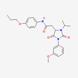 2-[1-(3-methoxyphenyl)-2,5-dioxo-3-(propan-2-yl)imidazolidin-4-yl]-N-(4-propoxyphenyl)acetamide