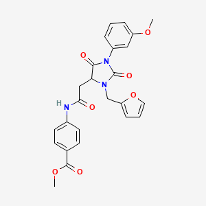 Methyl 4-({[3-(furan-2-ylmethyl)-1-(3-methoxyphenyl)-2,5-dioxoimidazolidin-4-yl]acetyl}amino)benzoate