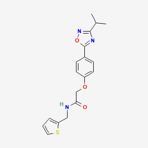 molecular formula C18H19N3O3S B11298881 2-{4-[3-(propan-2-yl)-1,2,4-oxadiazol-5-yl]phenoxy}-N-(thiophen-2-ylmethyl)acetamide 