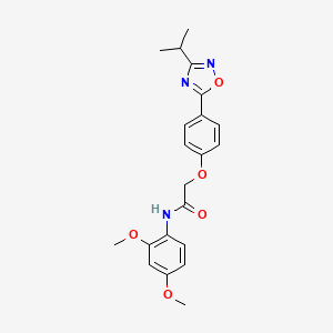 N-(2,4-dimethoxyphenyl)-2-{4-[3-(propan-2-yl)-1,2,4-oxadiazol-5-yl]phenoxy}acetamide