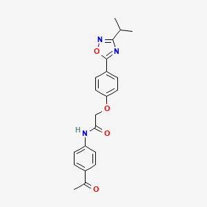 N-(4-acetylphenyl)-2-{4-[3-(propan-2-yl)-1,2,4-oxadiazol-5-yl]phenoxy}acetamide