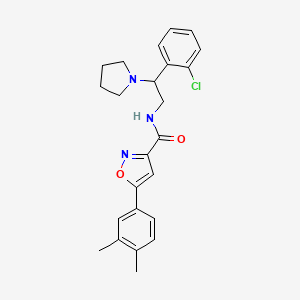 N-[2-(2-chlorophenyl)-2-(pyrrolidin-1-yl)ethyl]-5-(3,4-dimethylphenyl)-1,2-oxazole-3-carboxamide