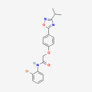 N-(2-bromophenyl)-2-{4-[3-(propan-2-yl)-1,2,4-oxadiazol-5-yl]phenoxy}acetamide