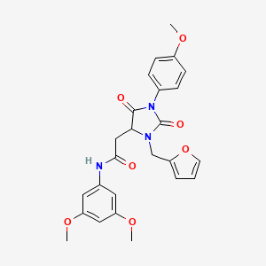 N-(3,5-dimethoxyphenyl)-2-[3-(furan-2-ylmethyl)-1-(4-methoxyphenyl)-2,5-dioxoimidazolidin-4-yl]acetamide