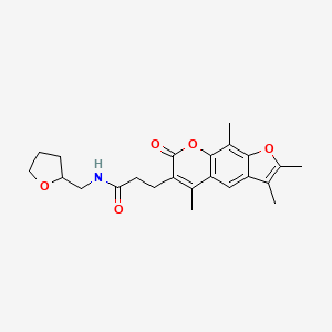 molecular formula C23H27NO5 B11310866 N-(tetrahydrofuran-2-ylmethyl)-3-(2,3,5,9-tetramethyl-7-oxo-7H-furo[3,2-g]chromen-6-yl)propanamide 