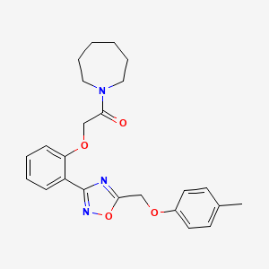 1-(Azepan-1-yl)-2-(2-{5-[(4-methylphenoxy)methyl]-1,2,4-oxadiazol-3-yl}phenoxy)ethanone