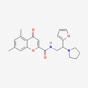 N-[2-(furan-2-yl)-2-(pyrrolidin-1-yl)ethyl]-5,7-dimethyl-4-oxo-4H-chromene-2-carboxamide