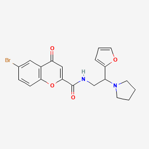 6-bromo-N-[2-(furan-2-yl)-2-(pyrrolidin-1-yl)ethyl]-4-oxo-4H-chromene-2-carboxamide