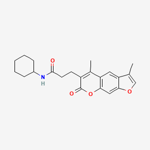 molecular formula C22H25NO4 B11315679 N-cyclohexyl-3-(3,5-dimethyl-7-oxo-7H-furo[3,2-g]chromen-6-yl)propanamide 