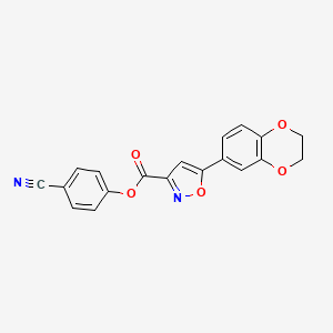 molecular formula C19H12N2O5 B11345656 4-Cyanophenyl 5-(2,3-dihydro-1,4-benzodioxin-6-yl)-1,2-oxazole-3-carboxylate 