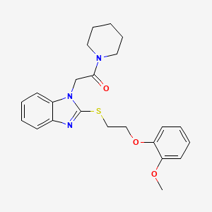 2-(2-{[2-(2-methoxyphenoxy)ethyl]sulfanyl}-1H-benzimidazol-1-yl)-1-(piperidin-1-yl)ethanone