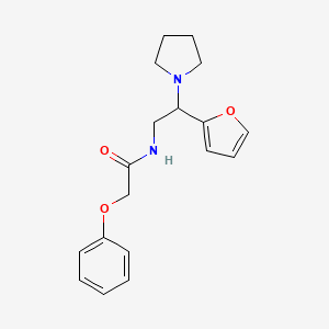 N-[2-(furan-2-yl)-2-(pyrrolidin-1-yl)ethyl]-2-phenoxyacetamide