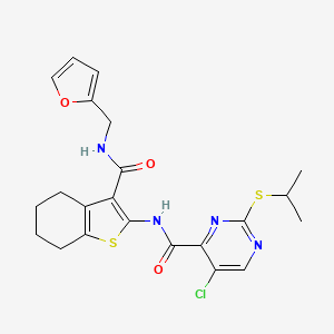 molecular formula C22H23ClN4O3S2 B11376123 5-chloro-N-{3-[(furan-2-ylmethyl)carbamoyl]-4,5,6,7-tetrahydro-1-benzothiophen-2-yl}-2-(propan-2-ylsulfanyl)pyrimidine-4-carboxamide 