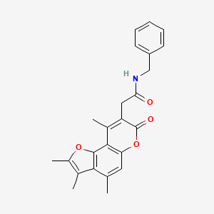 molecular formula C24H23NO4 B11378197 N-benzyl-2-(2,3,4,9-tetramethyl-7-oxo-7H-furo[2,3-f]chromen-8-yl)acetamide 