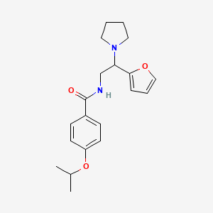 N-[2-(furan-2-yl)-2-(pyrrolidin-1-yl)ethyl]-4-(propan-2-yloxy)benzamide