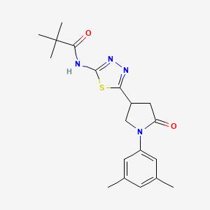 N-{5-[1-(3,5-dimethylphenyl)-5-oxopyrrolidin-3-yl]-1,3,4-thiadiazol-2-yl}-2,2-dimethylpropanamide