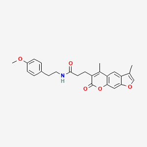 3-(3,5-dimethyl-7-oxo-7H-furo[3,2-g]chromen-6-yl)-N-[2-(4-methoxyphenyl)ethyl]propanamide