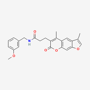 3-(3,5-dimethyl-7-oxo-7H-furo[3,2-g]chromen-6-yl)-N-(3-methoxybenzyl)propanamide