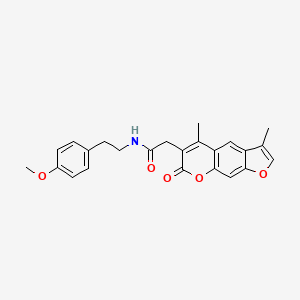 2-(3,5-dimethyl-7-oxo-7H-furo[3,2-g]chromen-6-yl)-N-[2-(4-methoxyphenyl)ethyl]acetamide