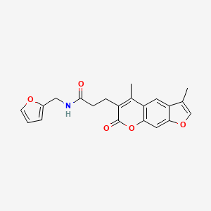 3-(3,5-dimethyl-7-oxo-7H-furo[3,2-g]chromen-6-yl)-N-(2-furylmethyl)propanamide