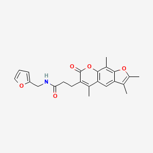 molecular formula C23H23NO5 B11388138 N-(2-furylmethyl)-3-(2,3,5,9-tetramethyl-7-oxo-7H-furo[3,2-g]chromen-6-yl)propanamide 