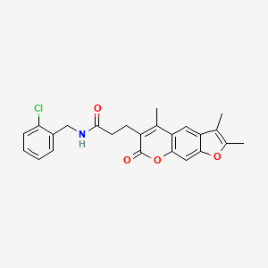 molecular formula C24H22ClNO4 B11398916 N-(2-chlorobenzyl)-3-(2,3,5-trimethyl-7-oxo-7H-furo[3,2-g]chromen-6-yl)propanamide 