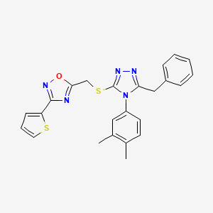 5-({[5-benzyl-4-(3,4-dimethylphenyl)-4H-1,2,4-triazol-3-yl]sulfanyl}methyl)-3-(thiophen-2-yl)-1,2,4-oxadiazole