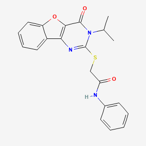 molecular formula C21H19N3O3S B11409996 2-{[4-oxo-3-(propan-2-yl)-3,4-dihydro[1]benzofuro[3,2-d]pyrimidin-2-yl]sulfanyl}-N-phenylacetamide 