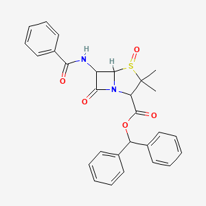 molecular formula C₂₈H₂₆N₂O₅S B1141973 6-苯甲酰胺-3,3-二甲基-7-氧代-4-硫杂-1-氮杂双环[3.2.0]庚烷-2-甲酸苯甲酯 CAS No. 77943-74-9